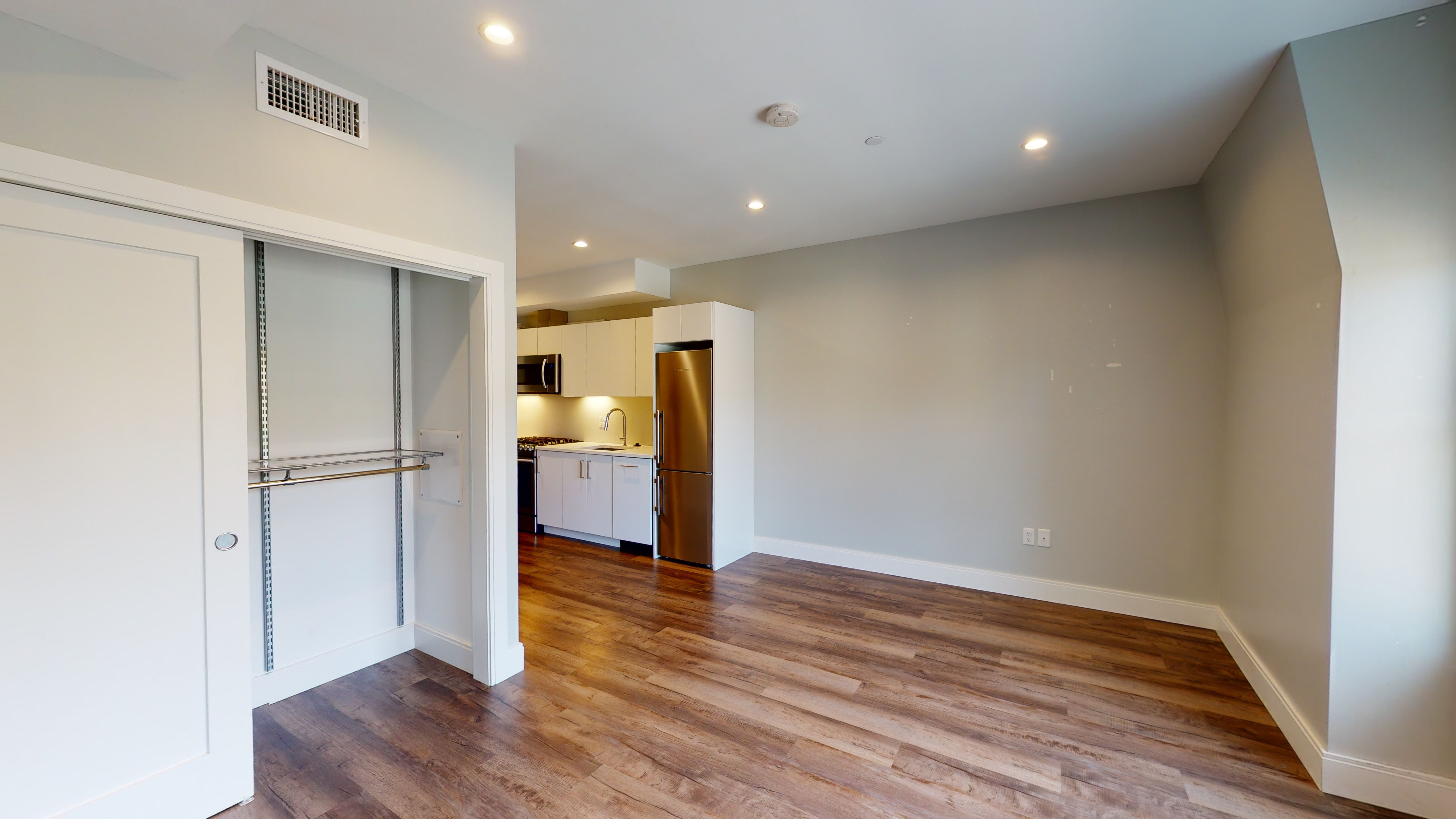 Studio bed, 1 bath apartment for rent at 253 Walden St Unit 404, Porter Square — photo 2 of 5