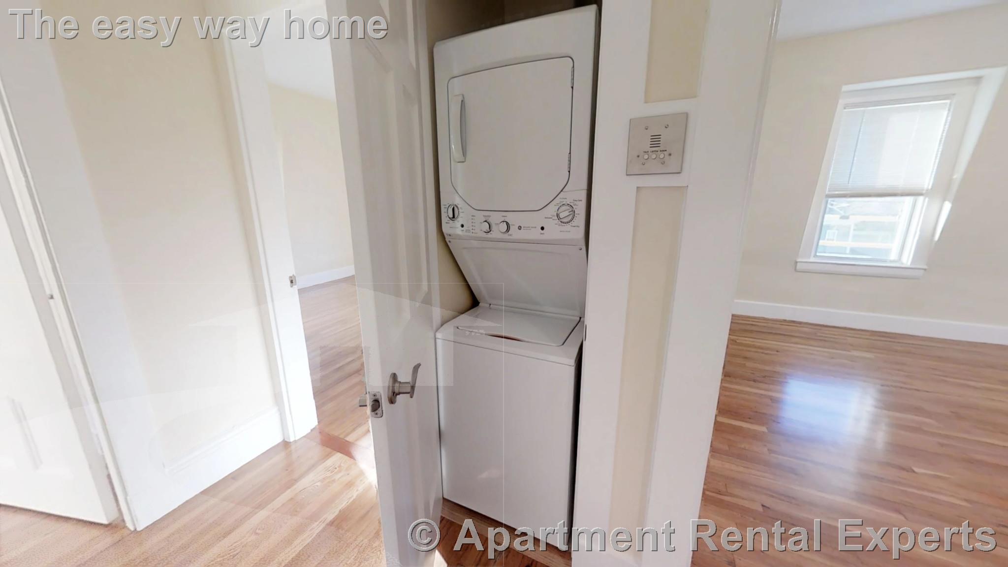 413 Washington St, Central Square