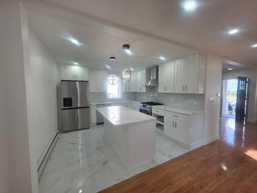 5 N Central Ave, Wollaston