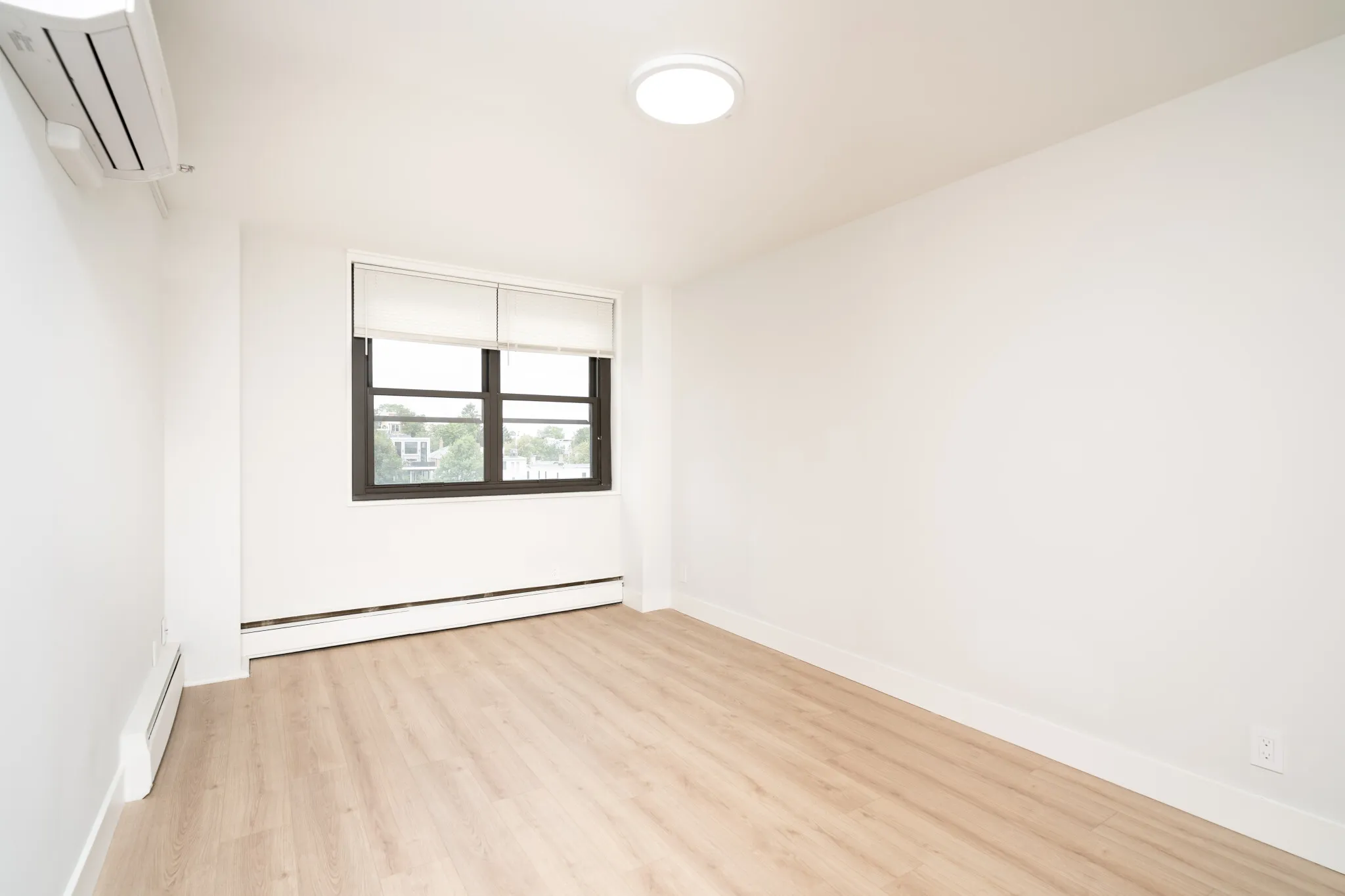 1410 Columbia Rd, South Boston