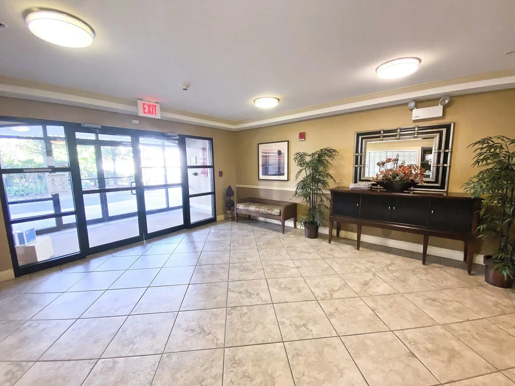 318 Rindge Ave, North Cambridge