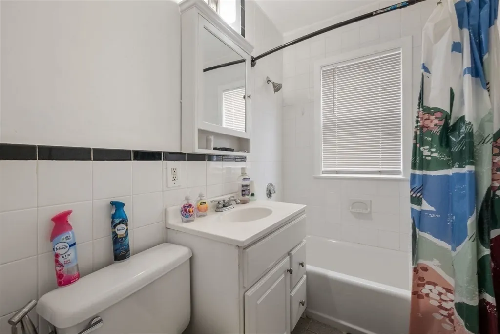18 Claymoss Rd, Brighton
