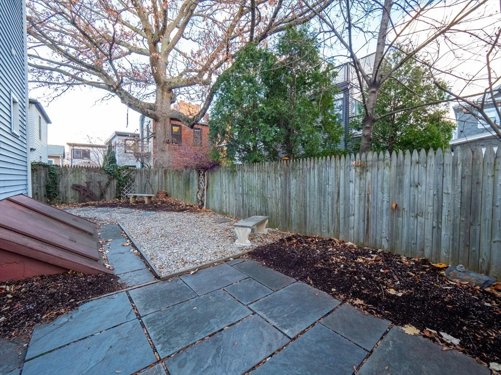 36 Tremont St, The Port