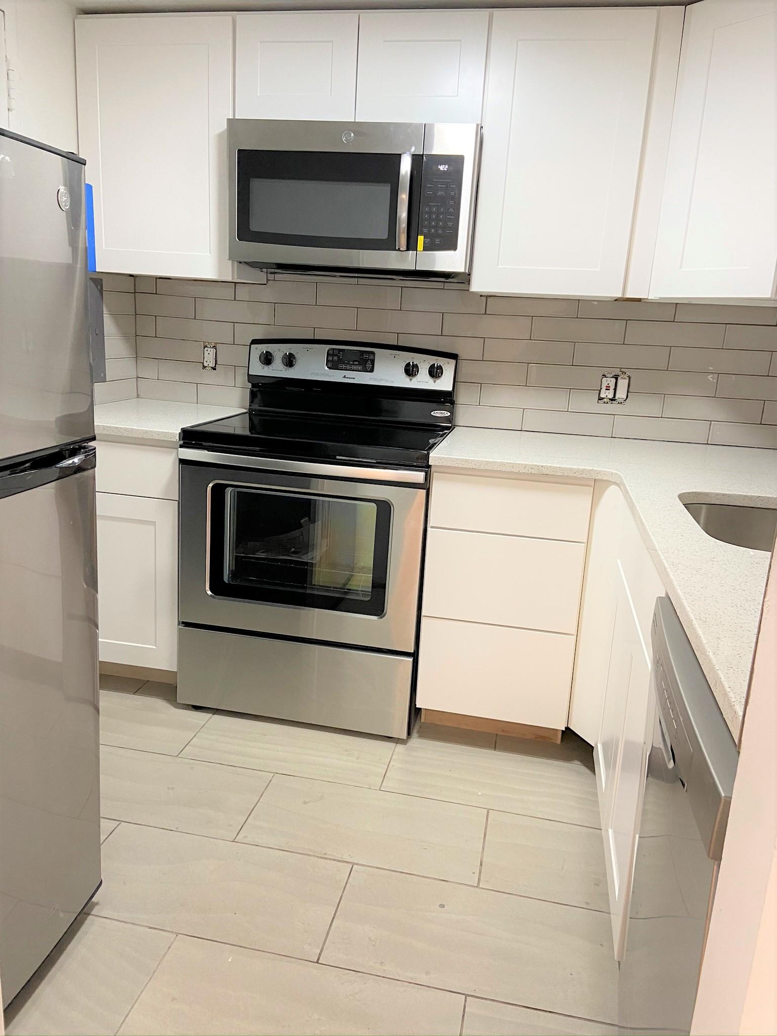 1 bed, 1 bath apartment for rent at 524 Putnam Ave Unit 11, Cambridgeport — photo 1 of 13