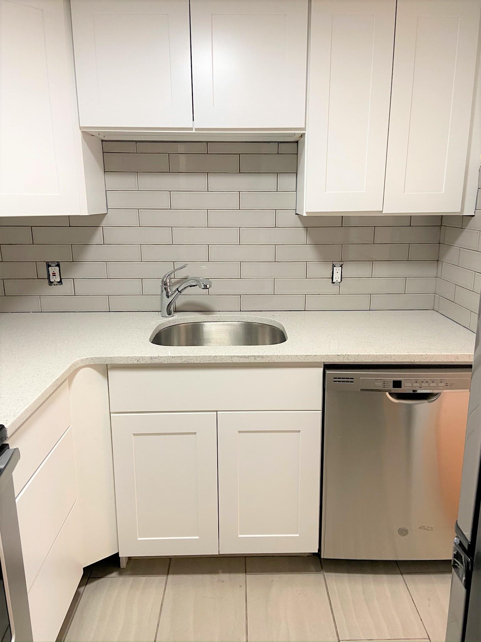 1 bed, 1 bath apartment for rent at 524 Putnam Ave Unit 11, Cambridgeport — photo 2 of 13