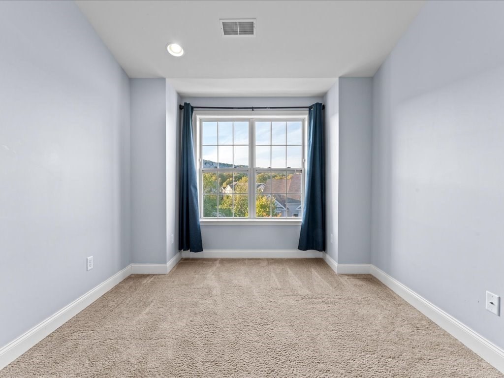 35 Townsend Blvd, Westborough