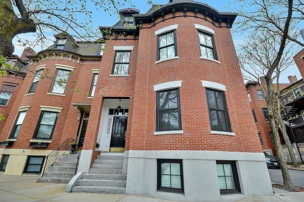 401 Main St, Charlestown