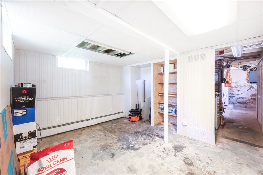 60 Verndale Ave, Attleboro