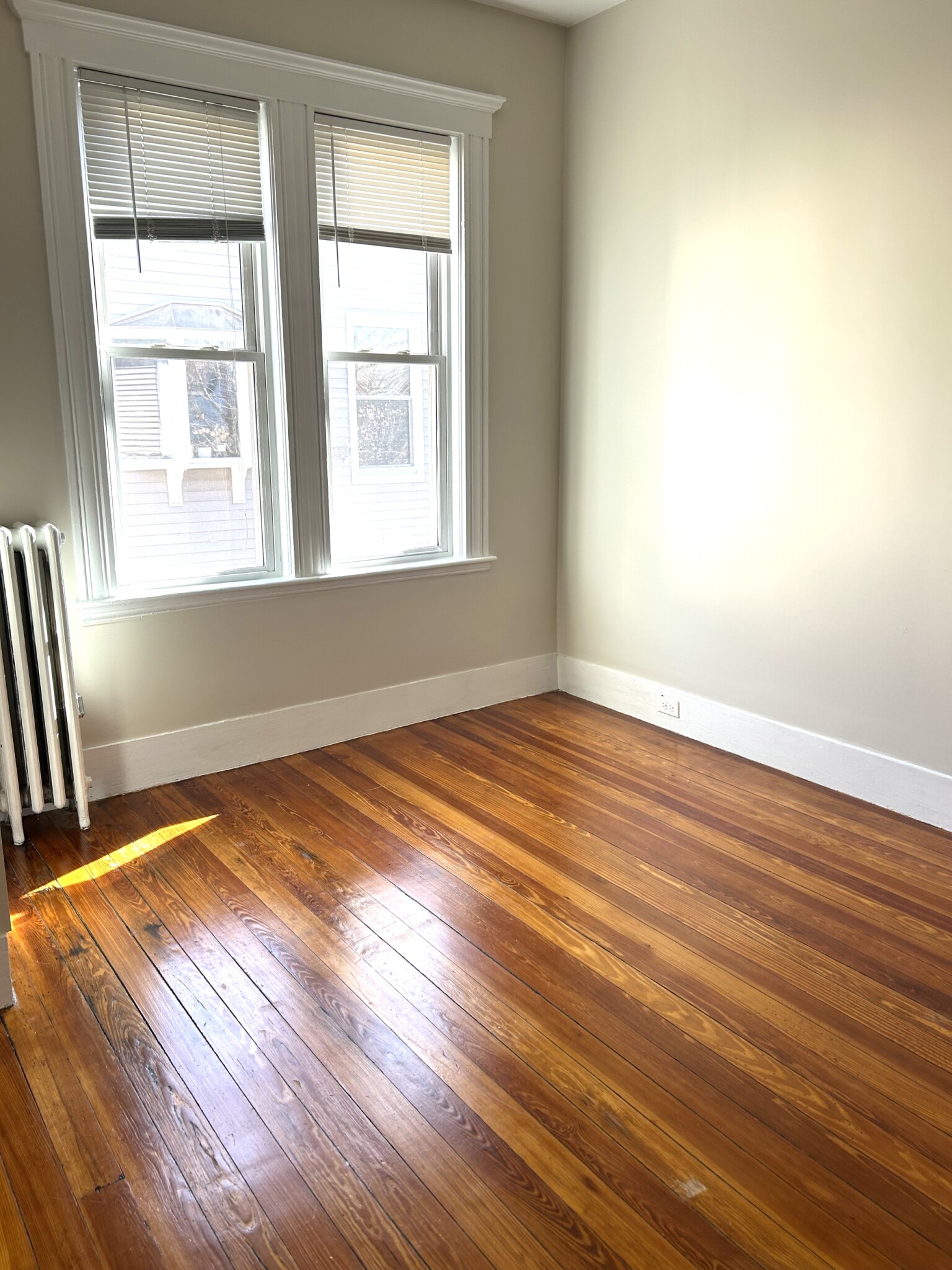 18 Cliff St, Salem