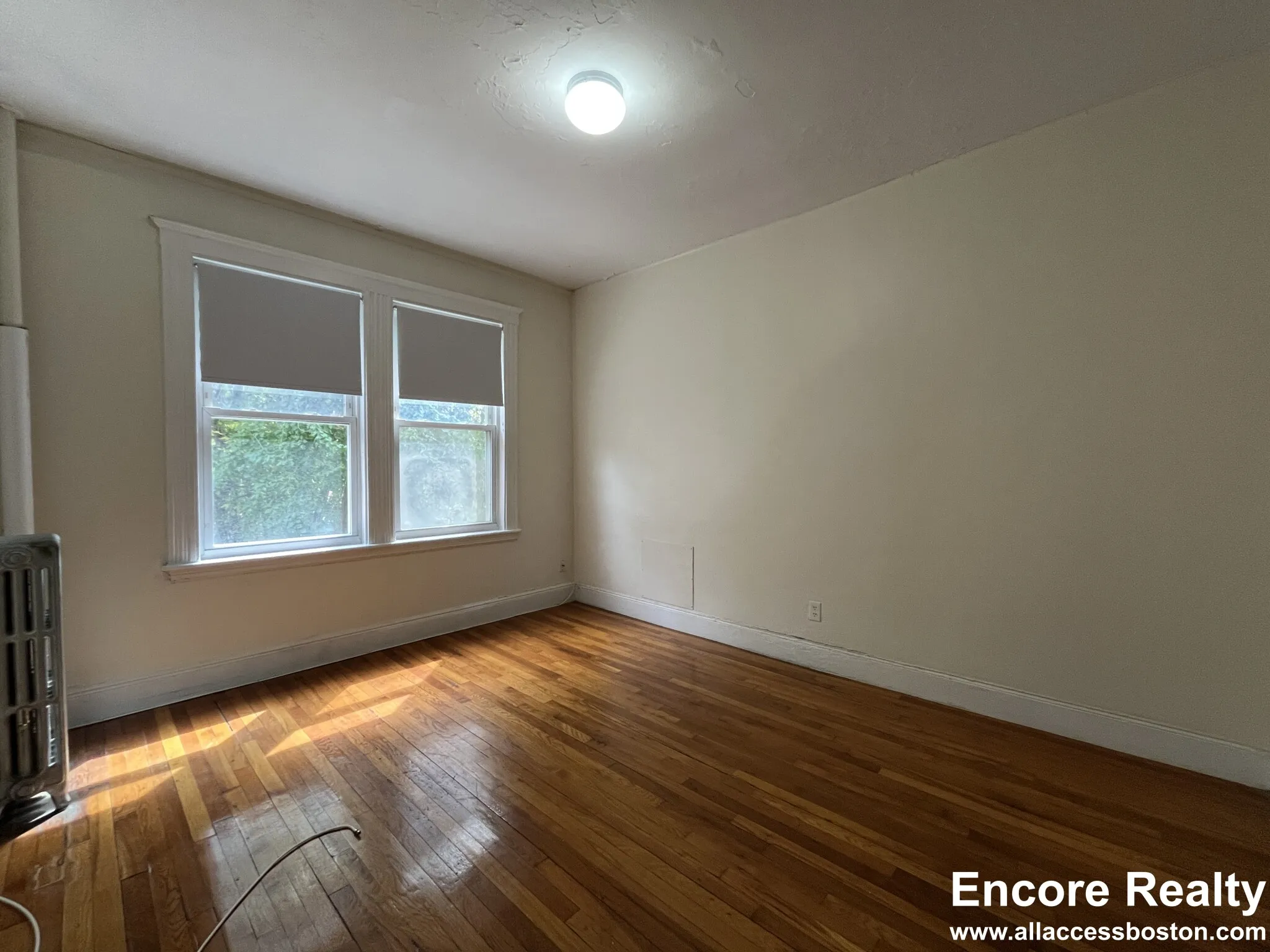 1628 Commonwealth Ave, Brighton