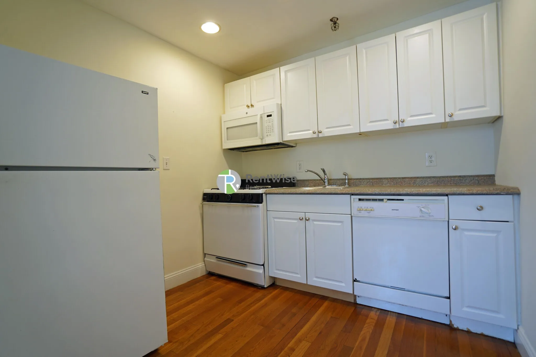 1298 Commonwealth Ave, Allston