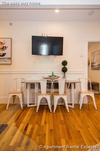 322.5 Western Ave, Cambridgeport