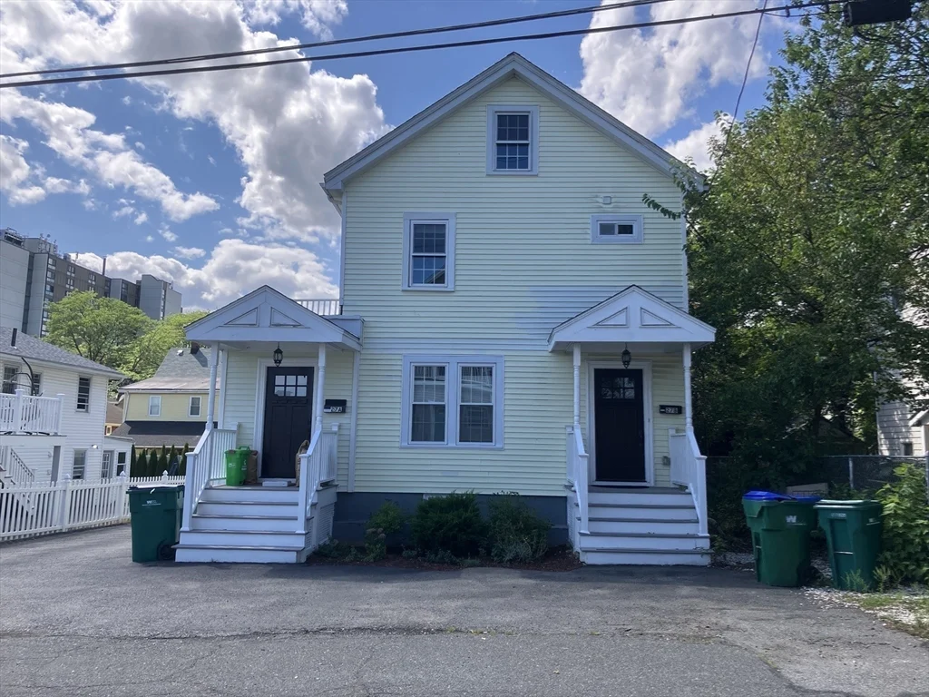 27 Cummings St, Medford