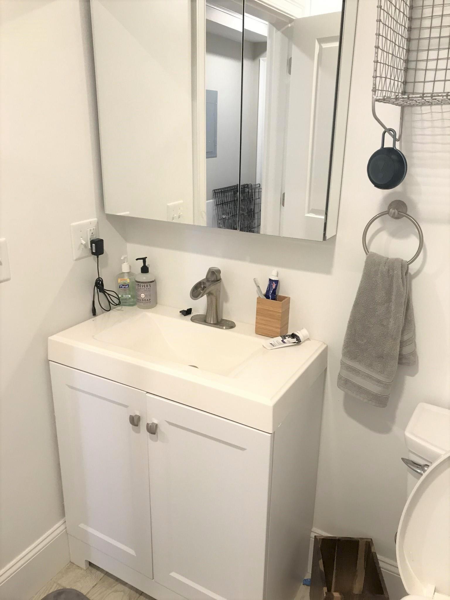 4 bed, 2 bath apartment for rent at 116 Holland St Unit 1L, Davis Square — photo 13 of 17