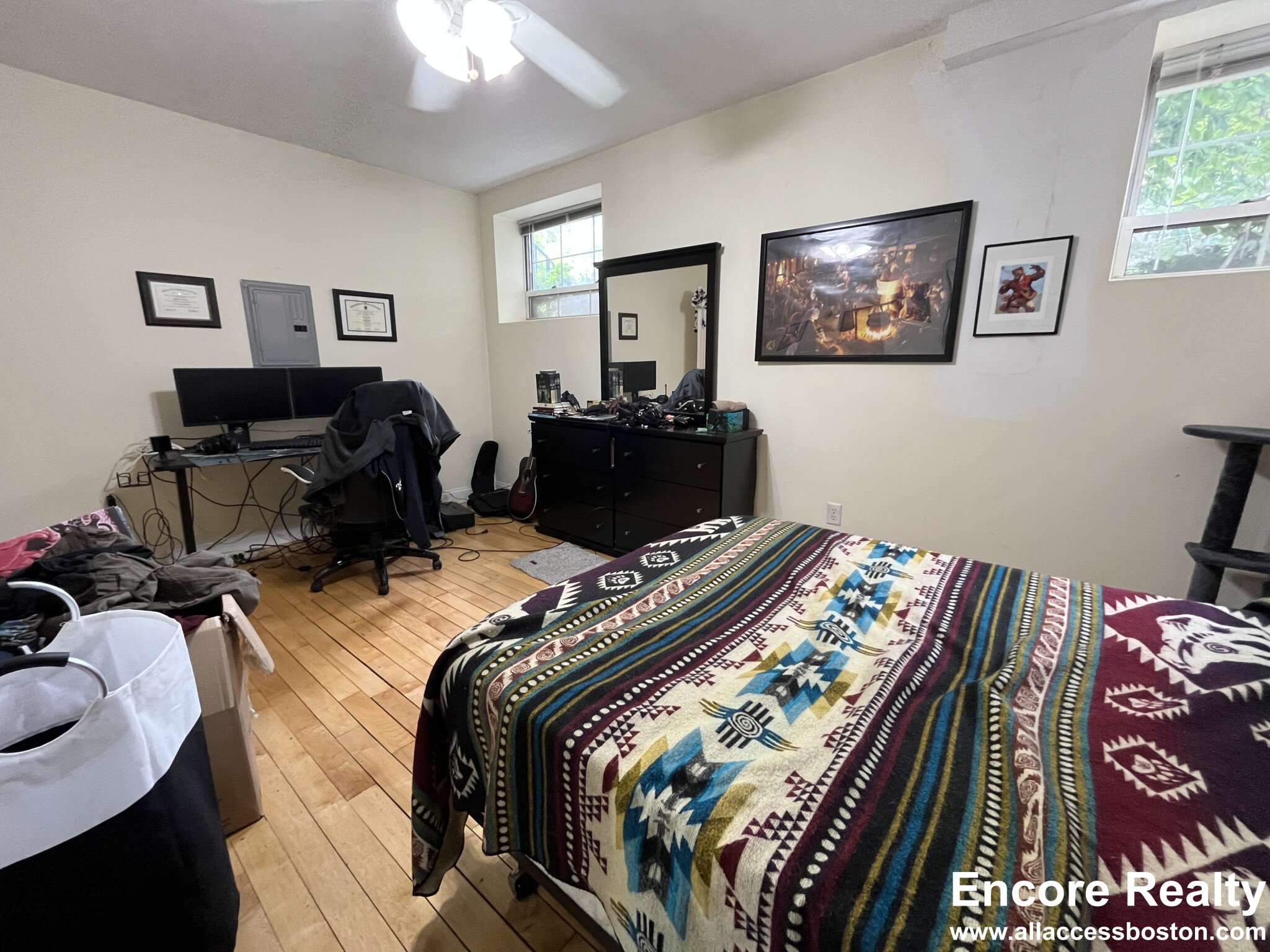 1555 Beacon St, Brookline