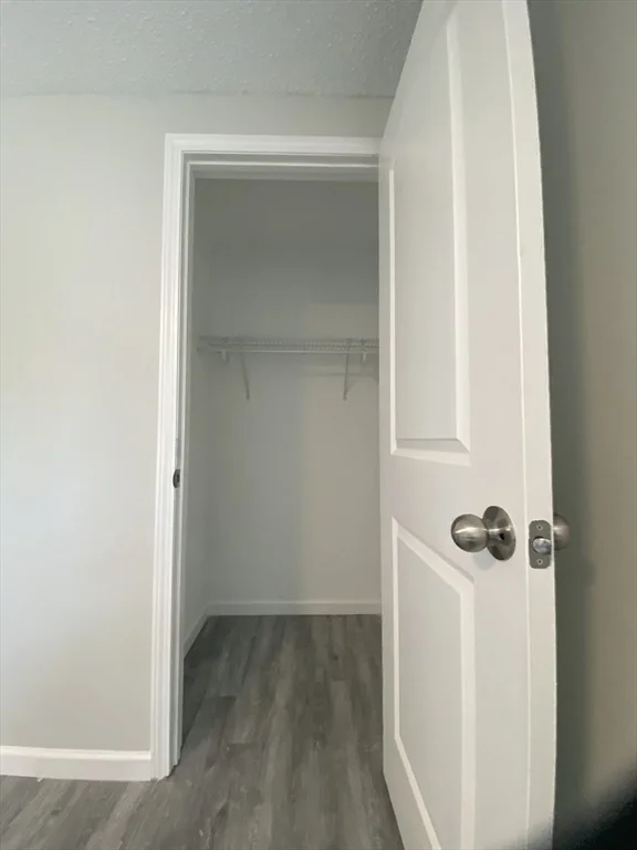 270 Sunderland, Worcester