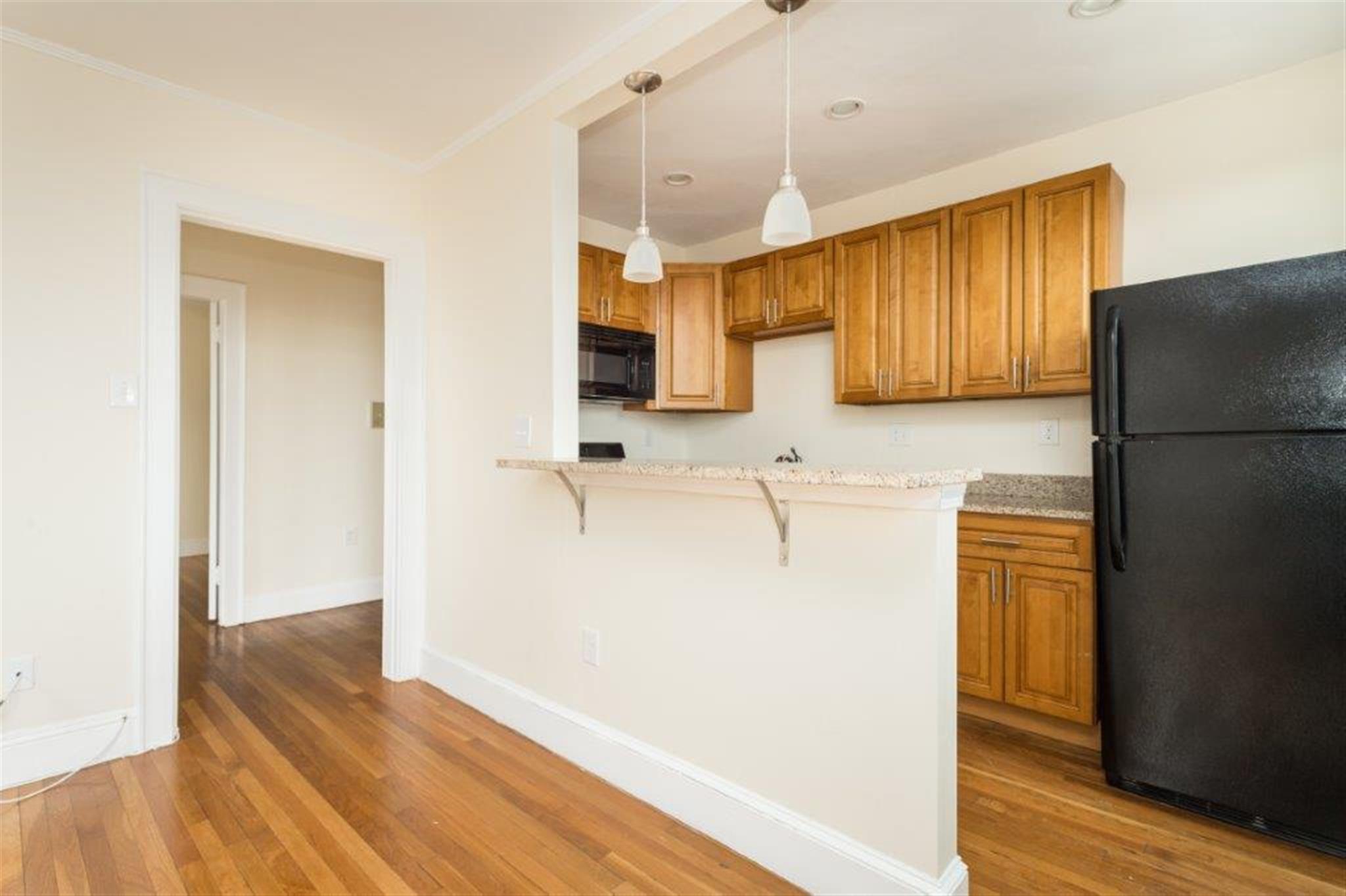1 bed, 1 bath apartment for rent at 138 Highland Ave Unit 16, Spring Hill — photo 2 of 10