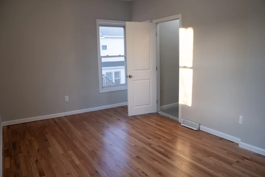 57 Cottage St, Athol