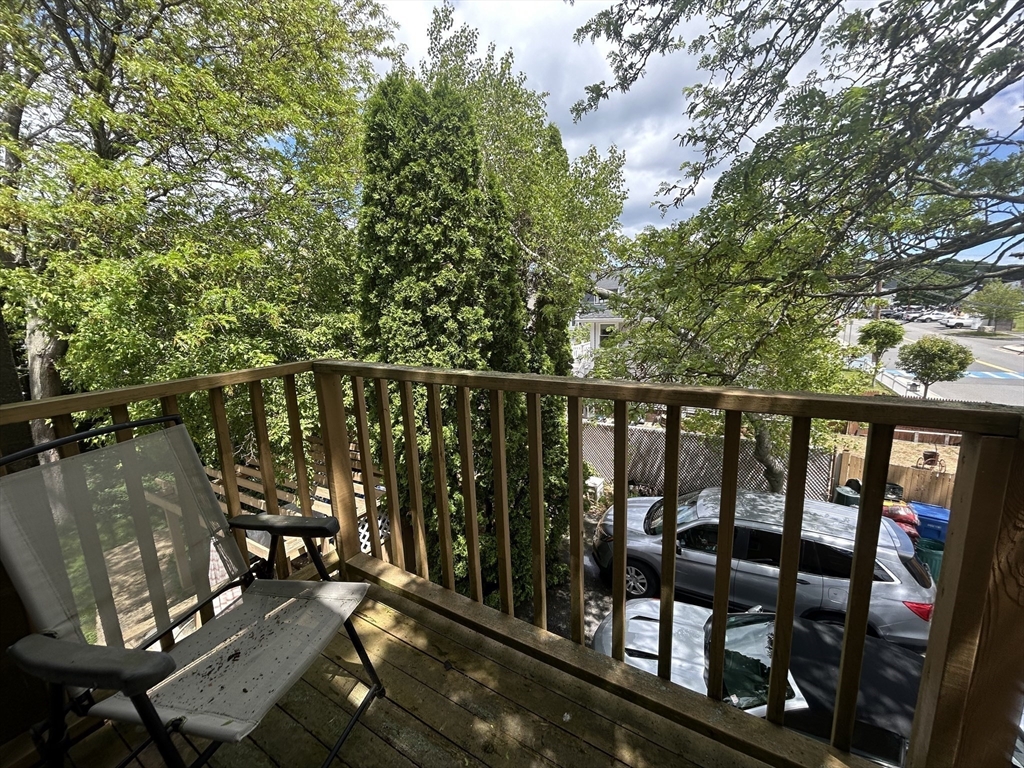 370 Main St, Winthrop