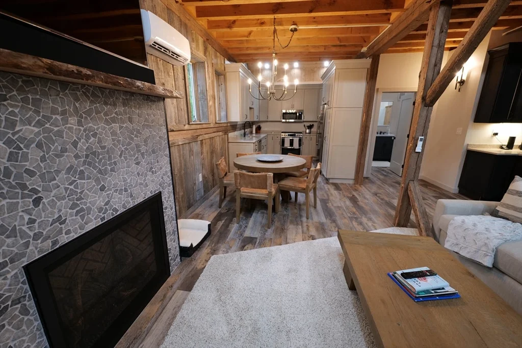 23 Winter St, Norwell