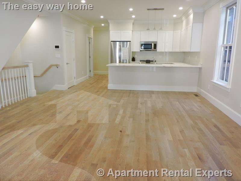 470 Green St, Riverside