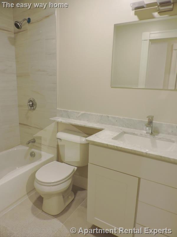 470 Green St, Riverside