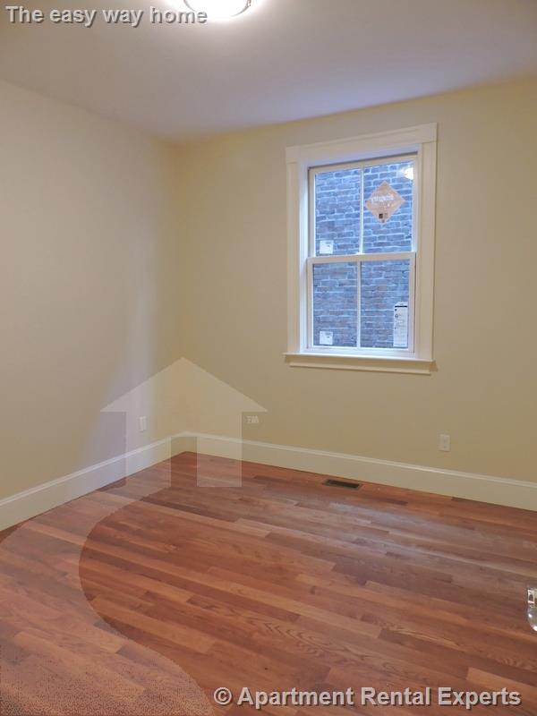 470 Green St, Riverside