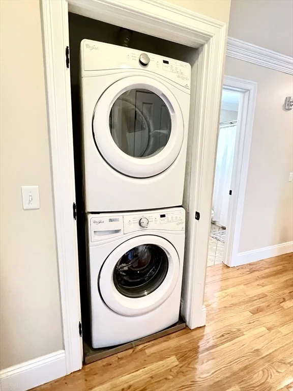 75 Brackett St, Quincy