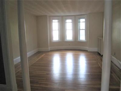 254 Harvard St, South Medford