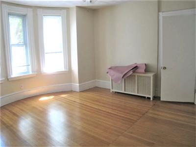 254 Harvard St, South Medford