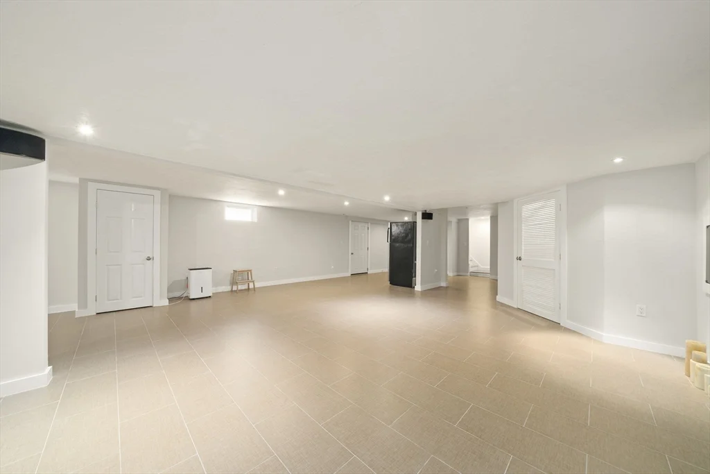 114 Main St, Norwell