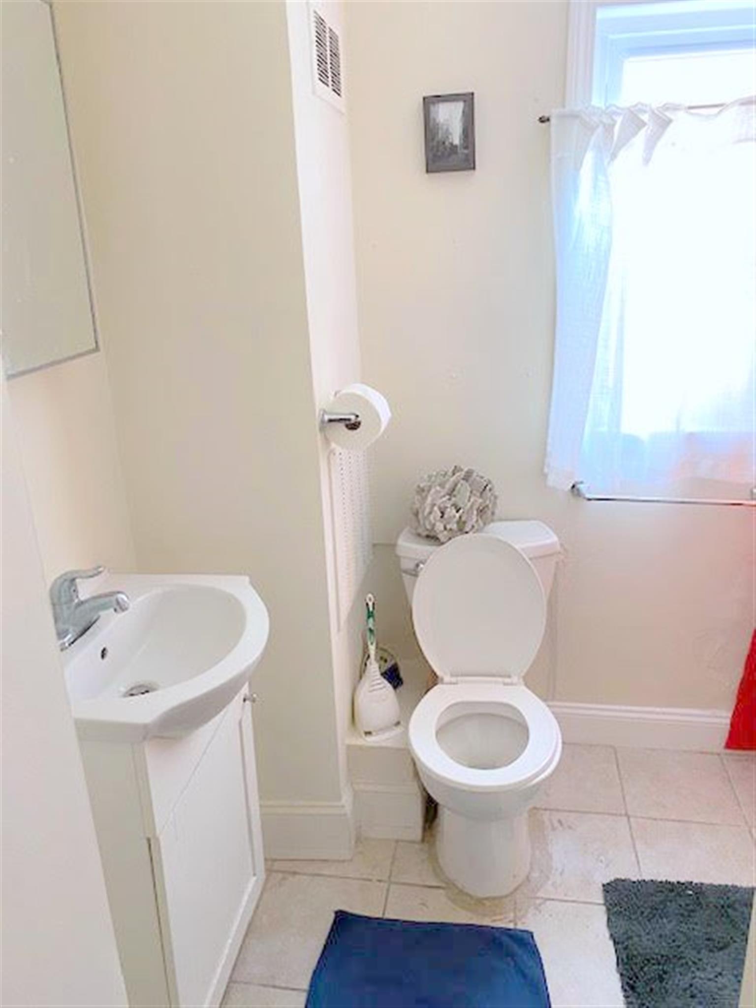 4.5 bed, 2 bath apartment for rent at 7 Tower Ct Unit 7, Porter Square — photo 17 of 26
