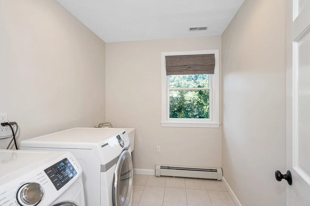 4 Nashoba Dr, Chelmsford