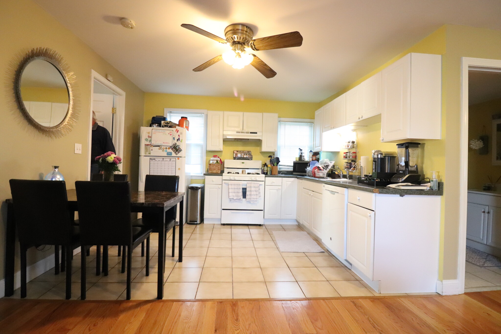 2 bed, 1 bath apartment for rent at 257 Elm St Unit 3, Kendall Square — photo 3 of 11