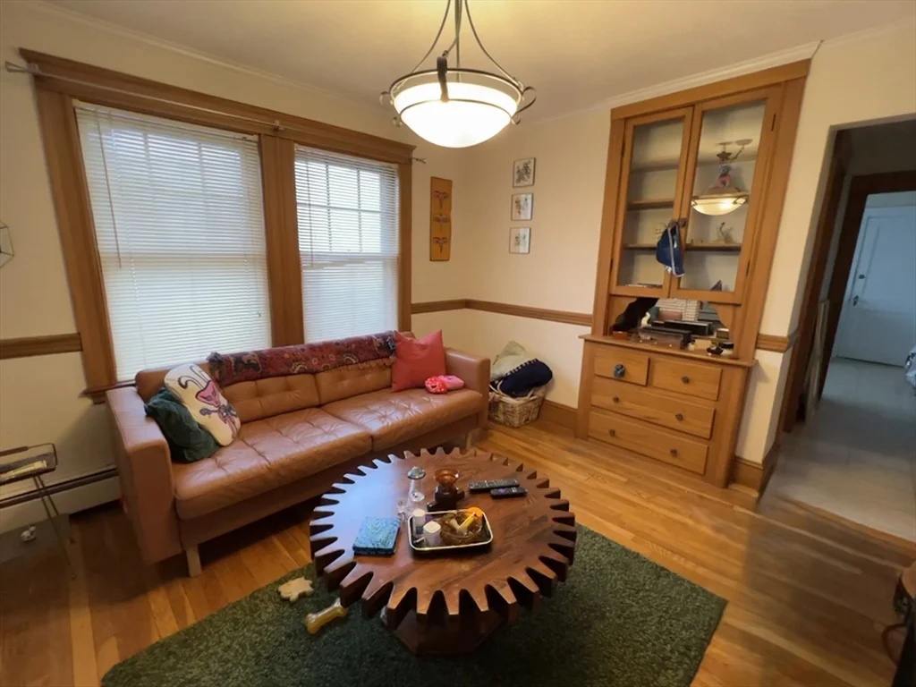 385 Arlington St, Watertown