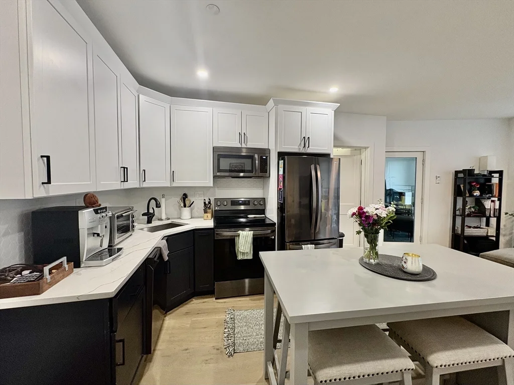 144 Old Colony Ave, South Boston