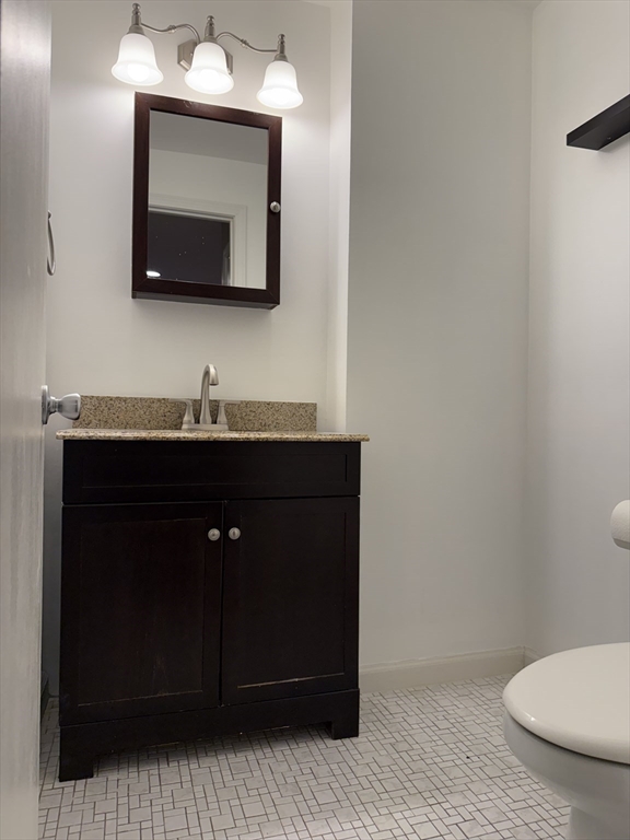 5 Leland Farm Rd, Ashland