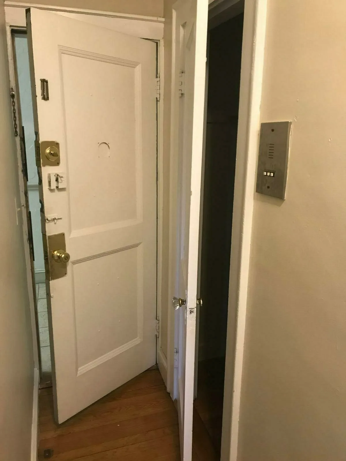 4 Cogswell Ave, North Cambridge