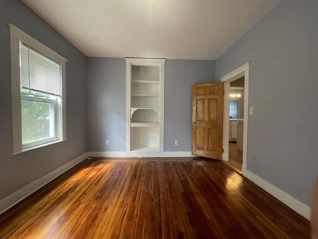 24 Litchfield St ,, Lower Allston