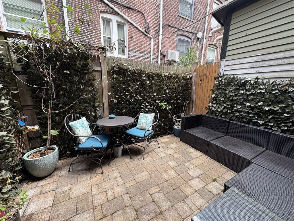 32 Greenwich Park, South End