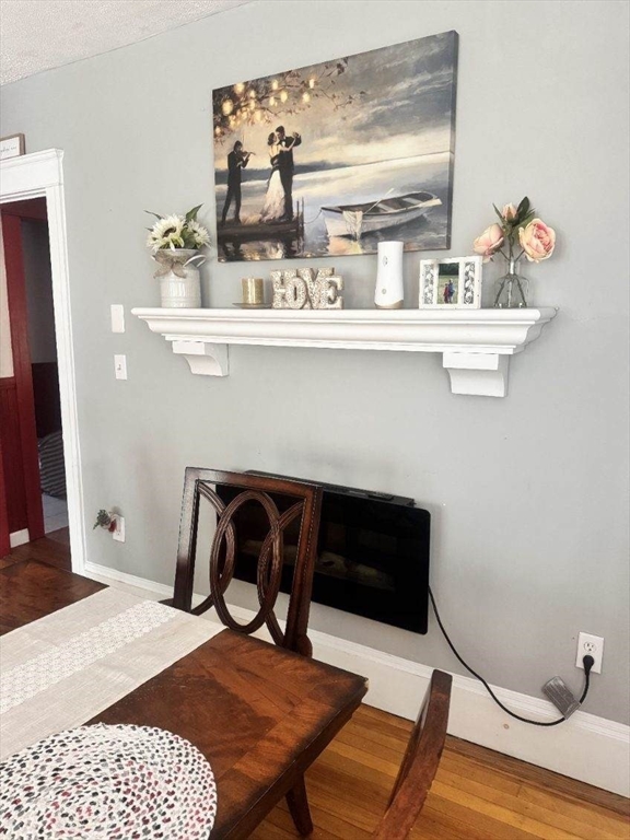 33 Barnes Ave, Worcester