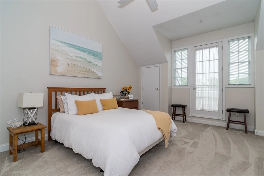 93 E Central St, Natick