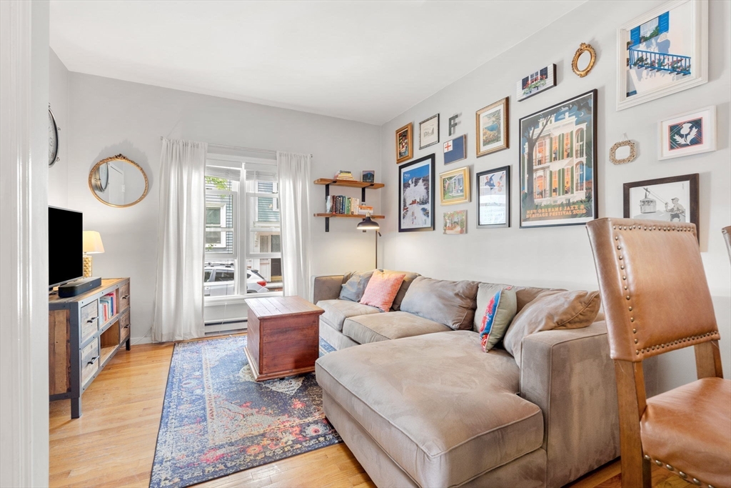 3 Winthrop St, Charlestown