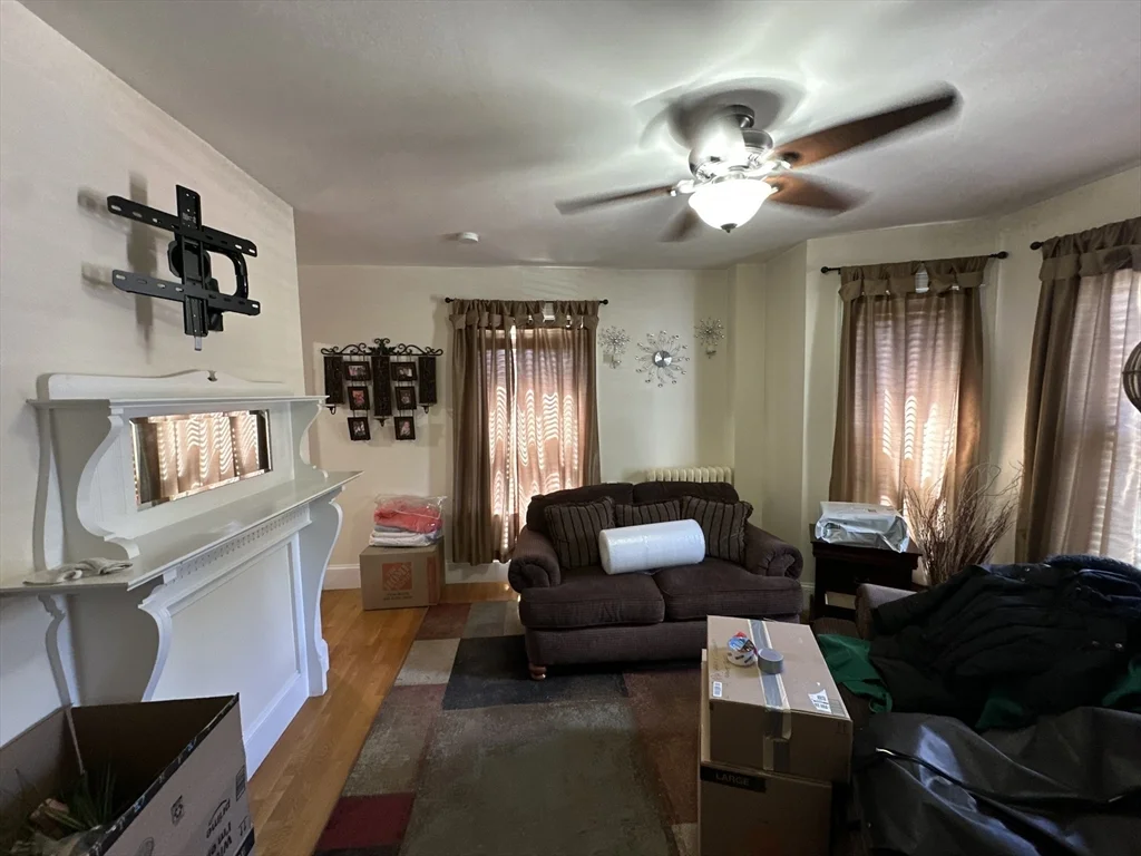 158 Neponset Ave, Dorchester