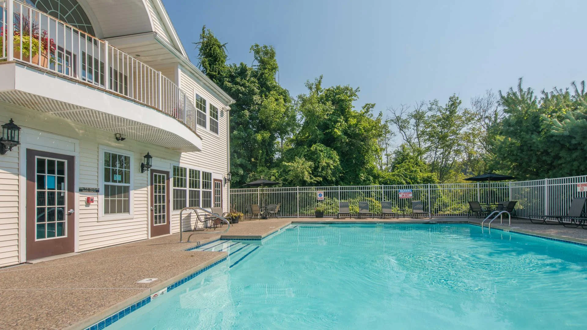 2 Littles Brook Ct, Burlington