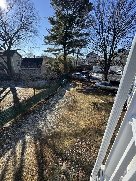 98 Lafayette Park, Lynn