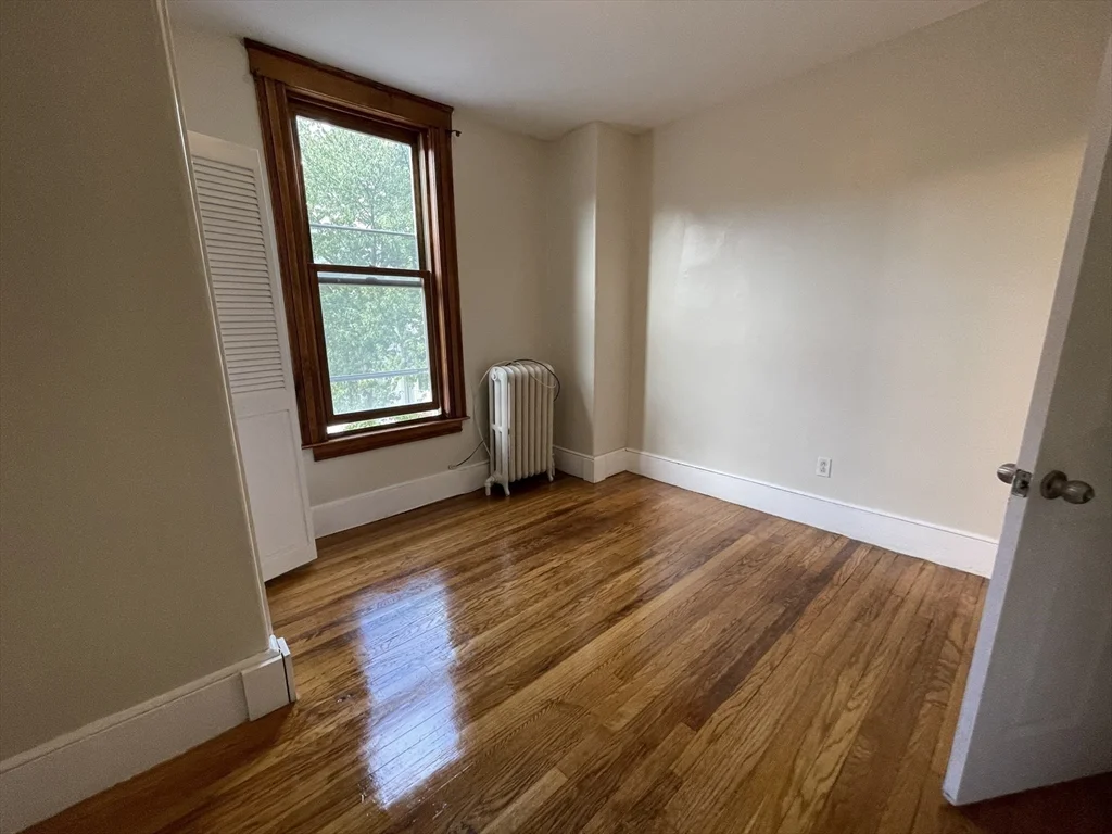 338 K St, South Boston