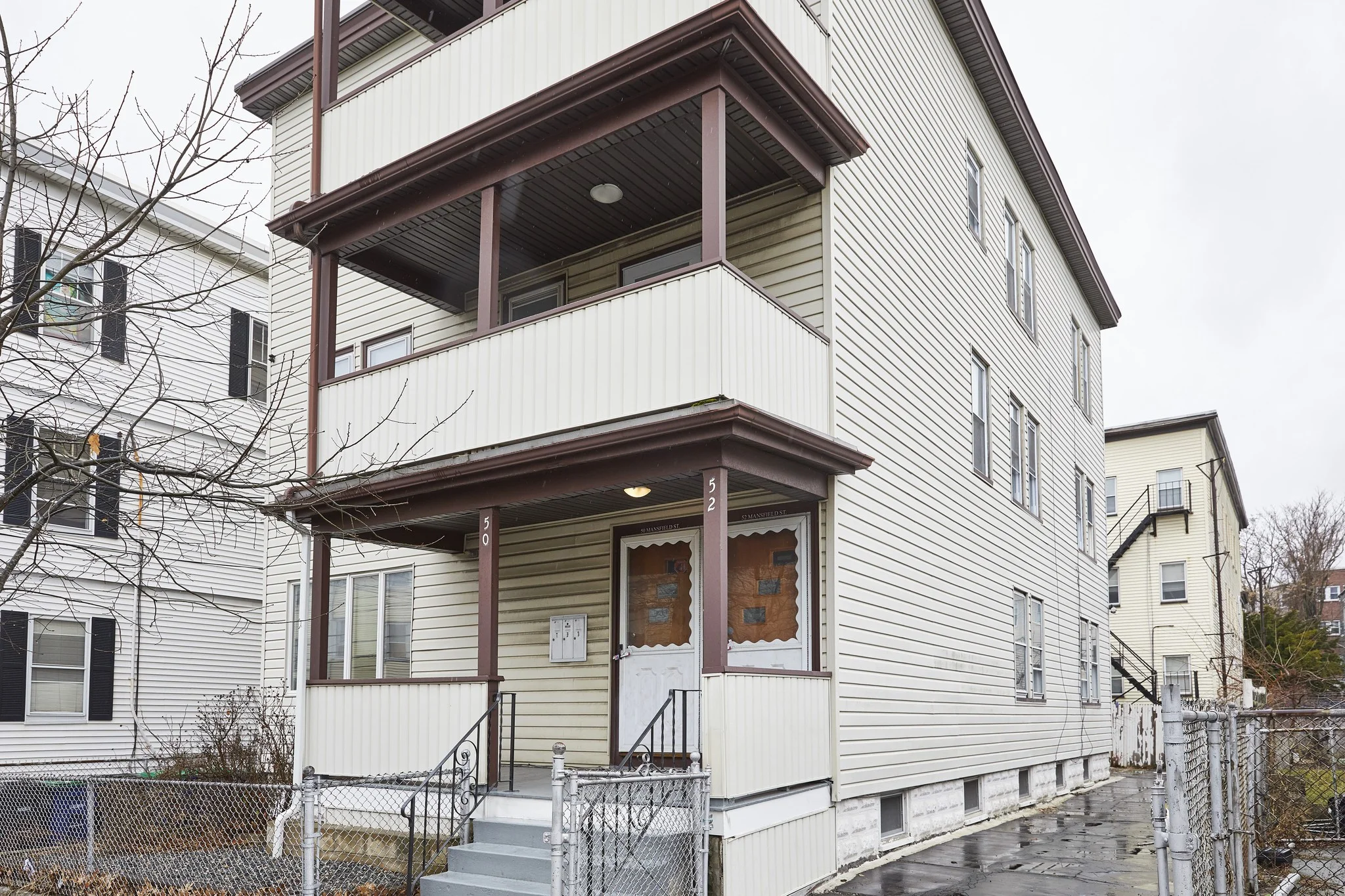 52 Mansfield St, Ward Two