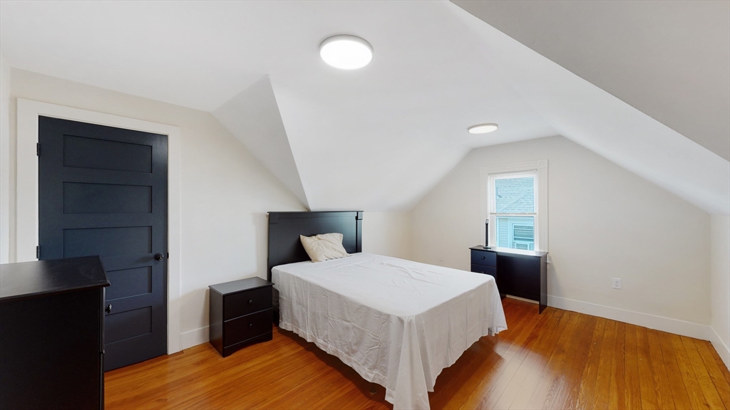 7 Chester Ave, Waltham