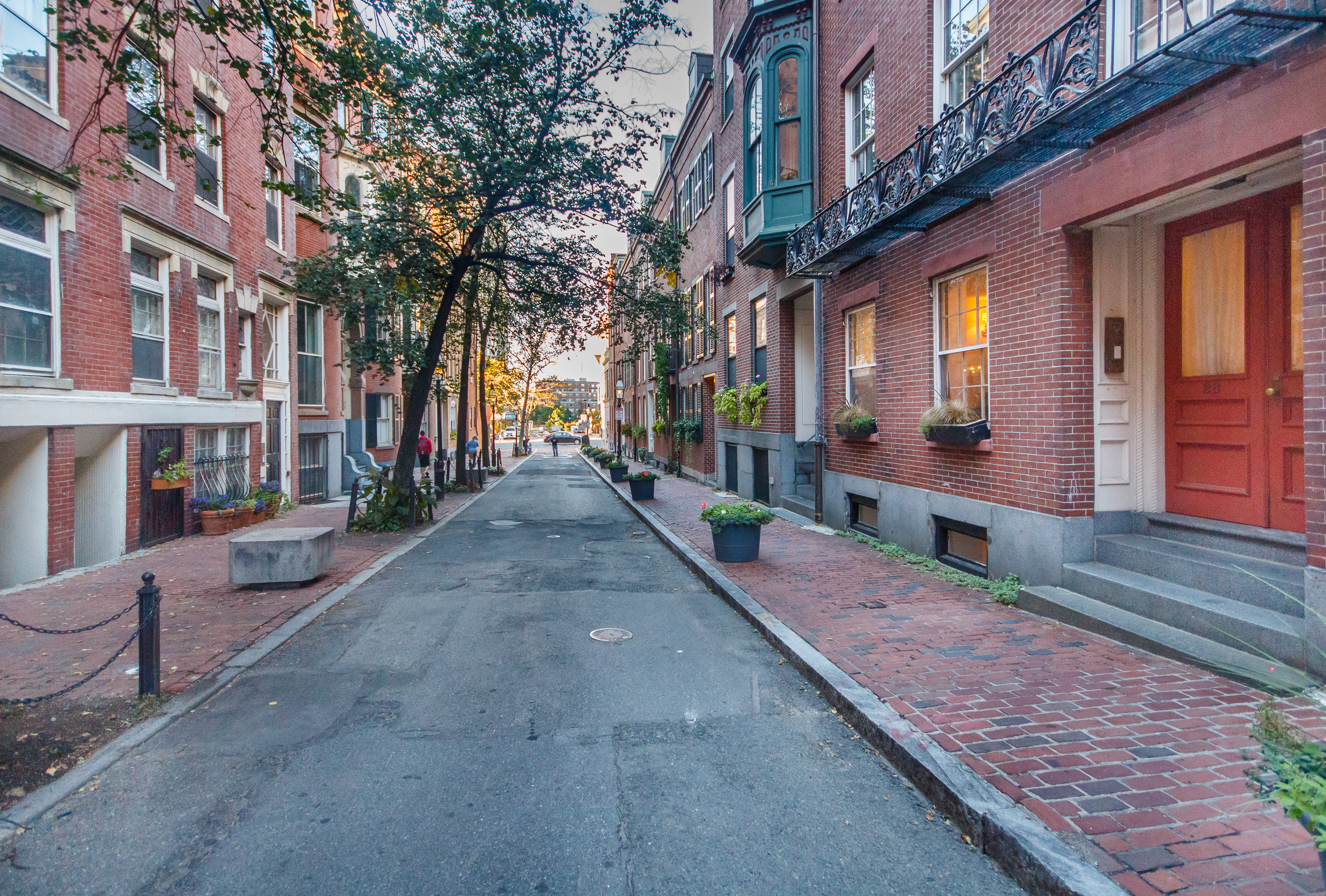 Studio bed, 1 bath apartment for rent at 52 Temple St Unit 7, Beacon Hill — photo 10 of 12